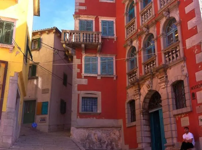 Qualich Пломин