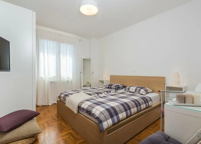 Qualich Апартаменты *